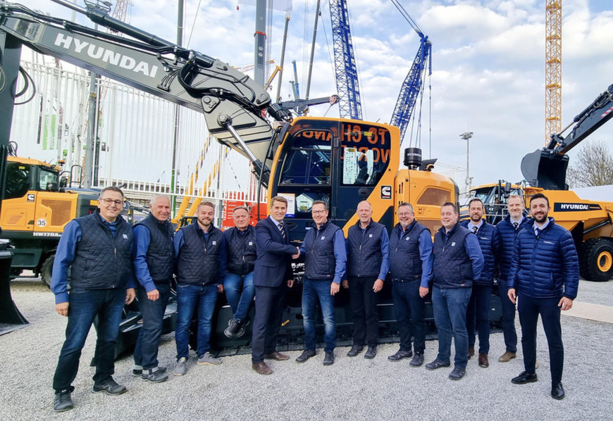 DITEC GMBH BAUMASCHINEN, NUEVO SOCIO COMERCIAL DE HYUNDAI